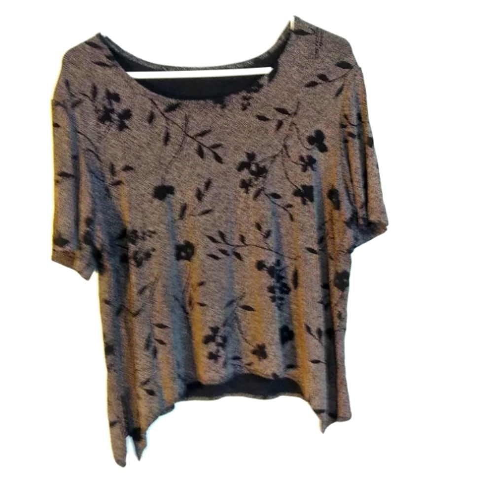 Women's Cropped Top in Black Floral
